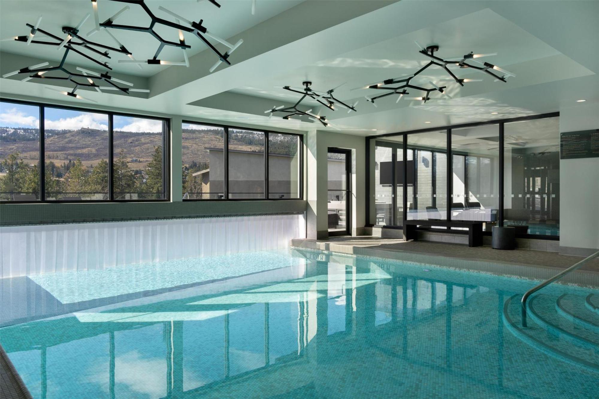 Doubletree By Hilton West Kelowna Exterior photo