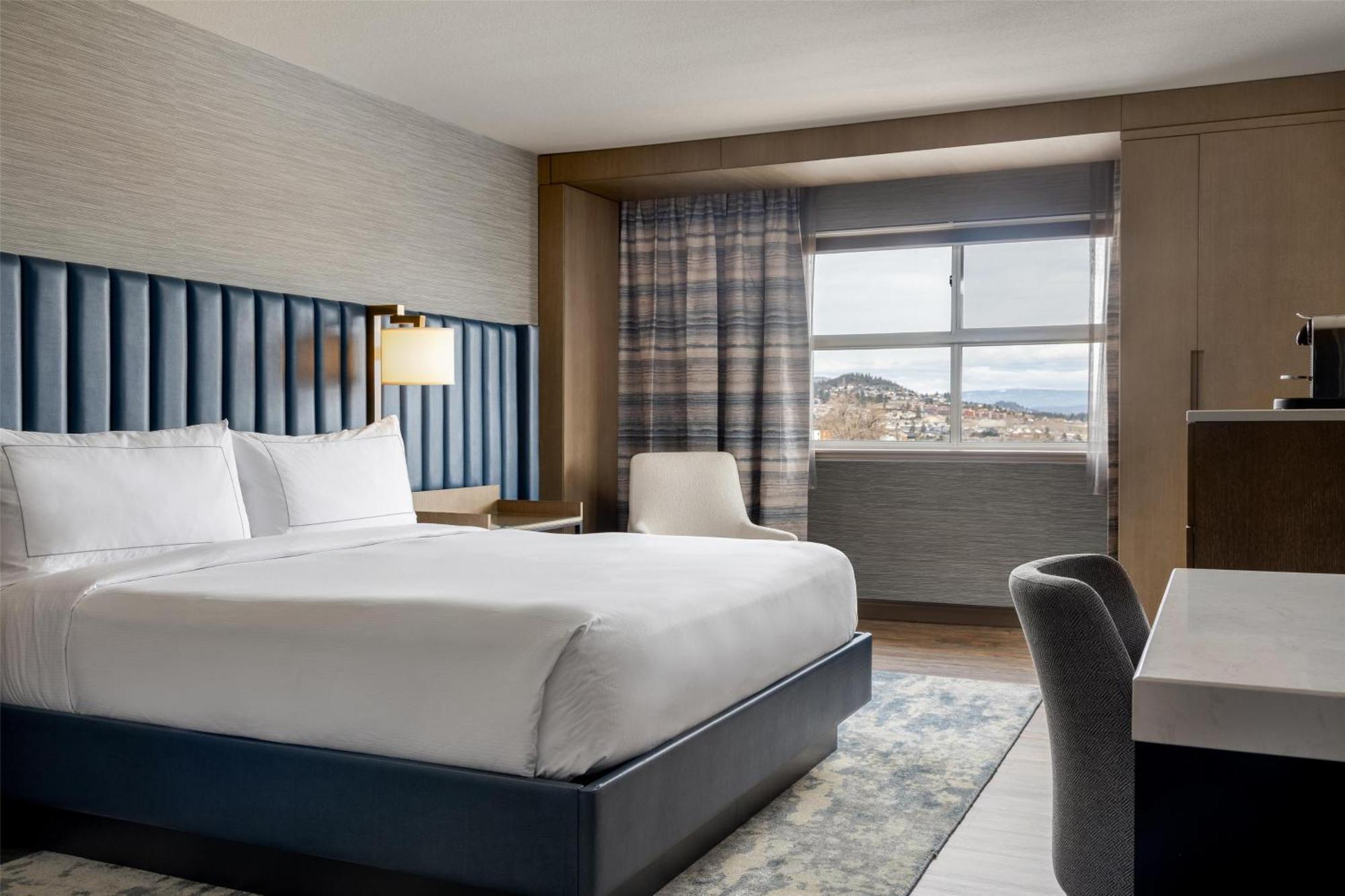 Doubletree By Hilton West Kelowna Exterior photo