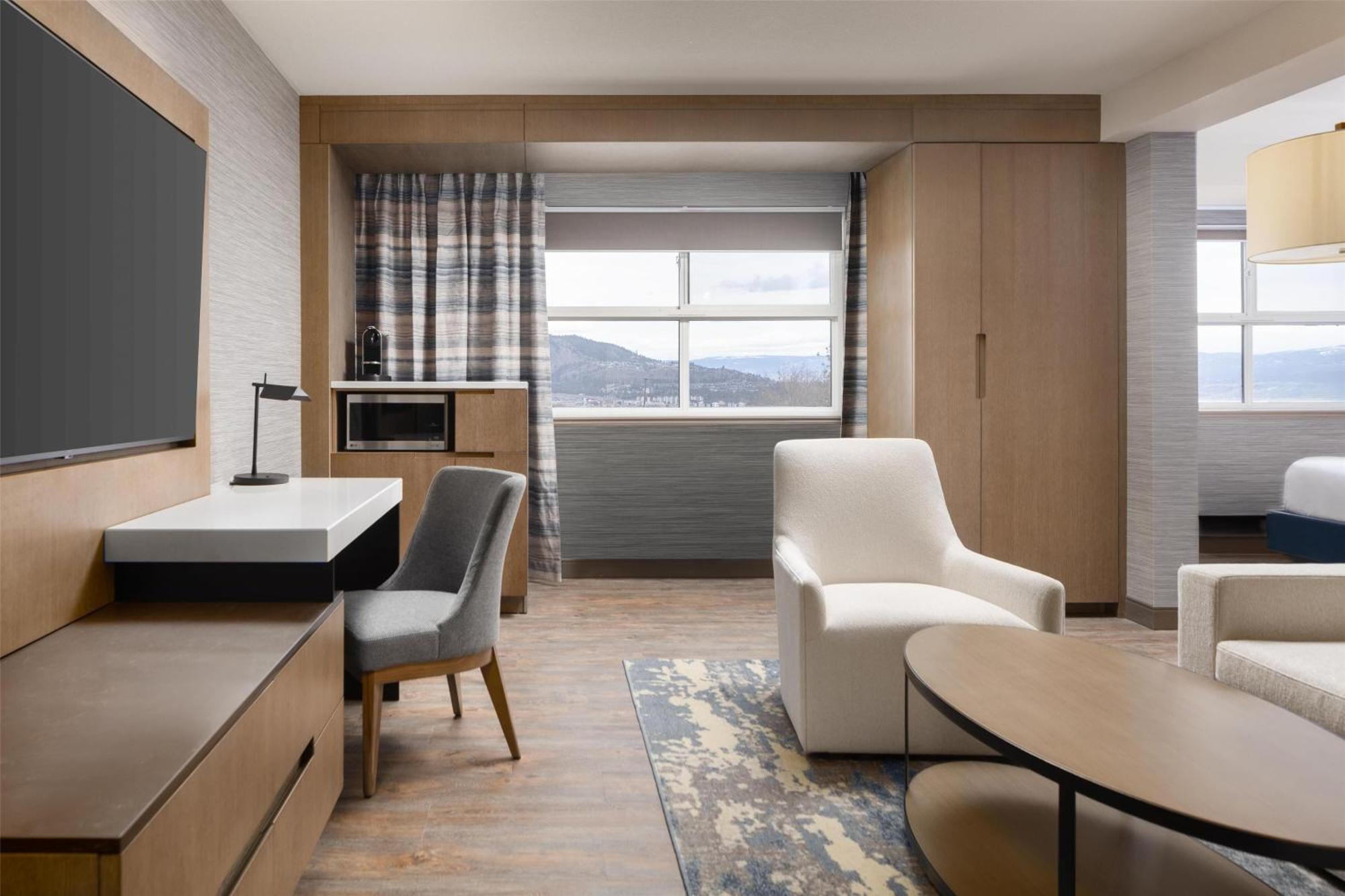 Doubletree By Hilton West Kelowna Exterior photo