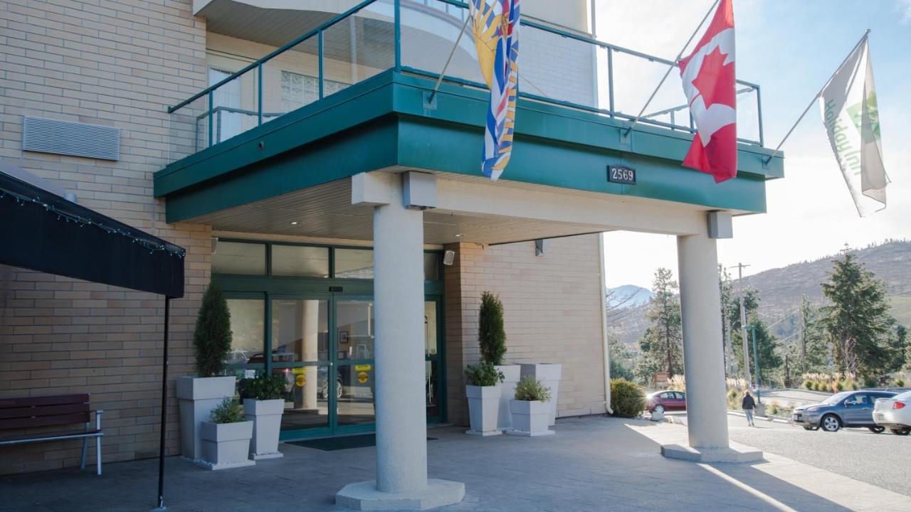 Doubletree By Hilton West Kelowna Hotel Exterior photo